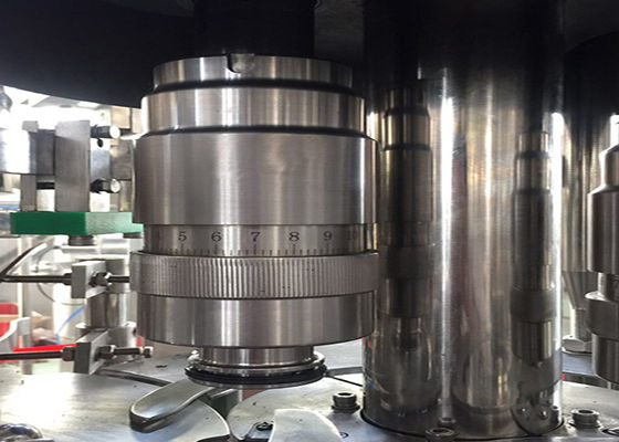 L'operazione facile ha carbonatato la capacità imbottigliante dell'attrezzatura 20000-24000BPH della bevanda fornitore